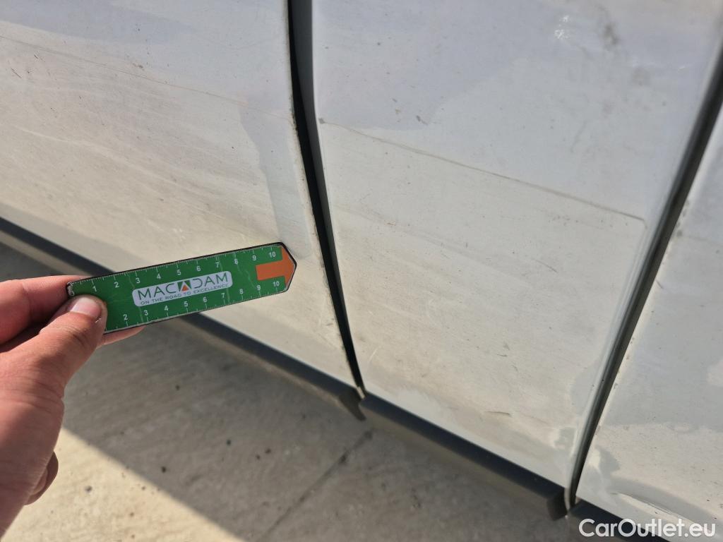  Peugeot  Boxer PEUGEOT  / 2014 / 4P / furgón Pack 330 L1 H1 BHDI 88kW(120CV) S&S 6 V. #EQUIPO FRIO  + ISOTERMO# #17