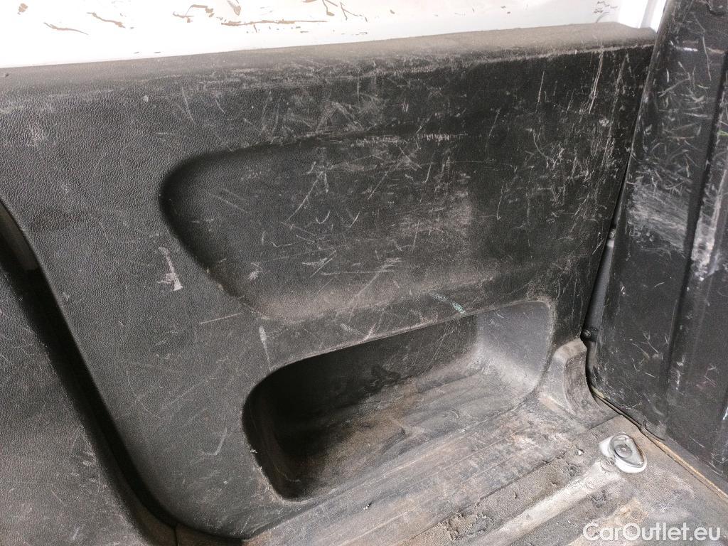  Peugeot  Partner PEUGEOT  / 2018 / 4P / furgón derivado de turismo Premium Standard 600kg BlueHDi 73kW (AC) #37