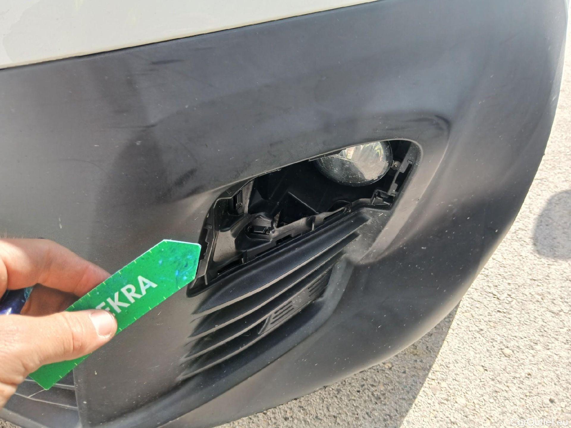  Peugeot  Partner PEUGEOT  / 2018 / 3P / furgón derivado de turismo Pro Standard 600kg BlueHDi 73kW (AC) #15