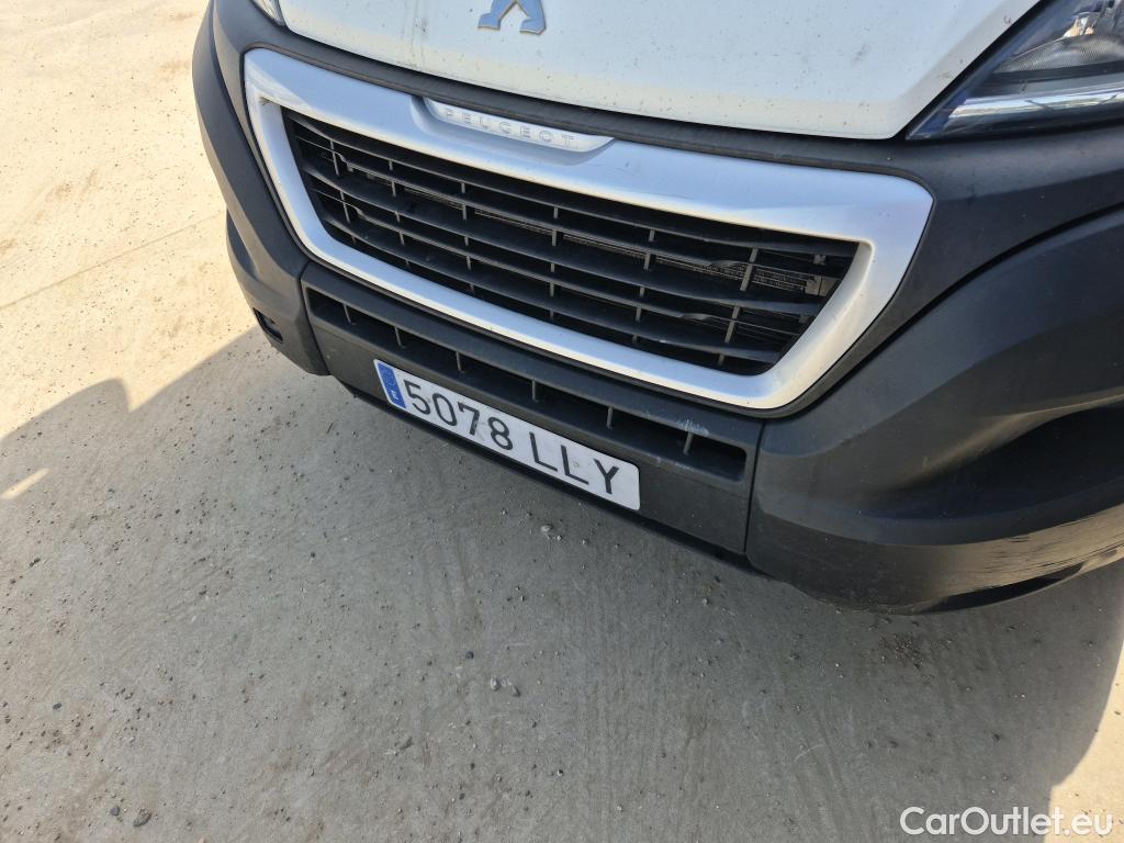  Peugeot  Boxer PEUGEOT  / 2014 / 4P / furgón Pack 330 L1 H1 BHDI 88kW(120CV) S&S 6 V. #EQUIPO FRIO  + ISOTERMO# #33