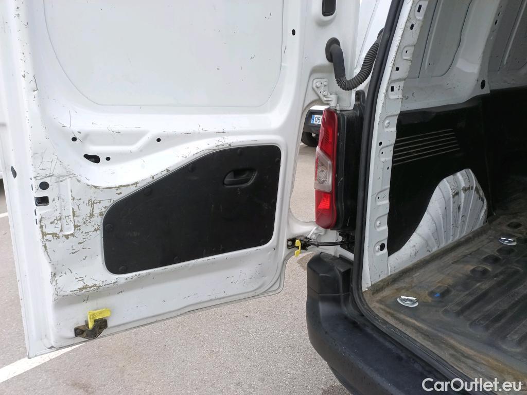  Peugeot  Partner PEUGEOT  / 2018 / 4P / furgón derivado de turismo Premium Standard 600kg BlueHDi 73kW (AC) #5