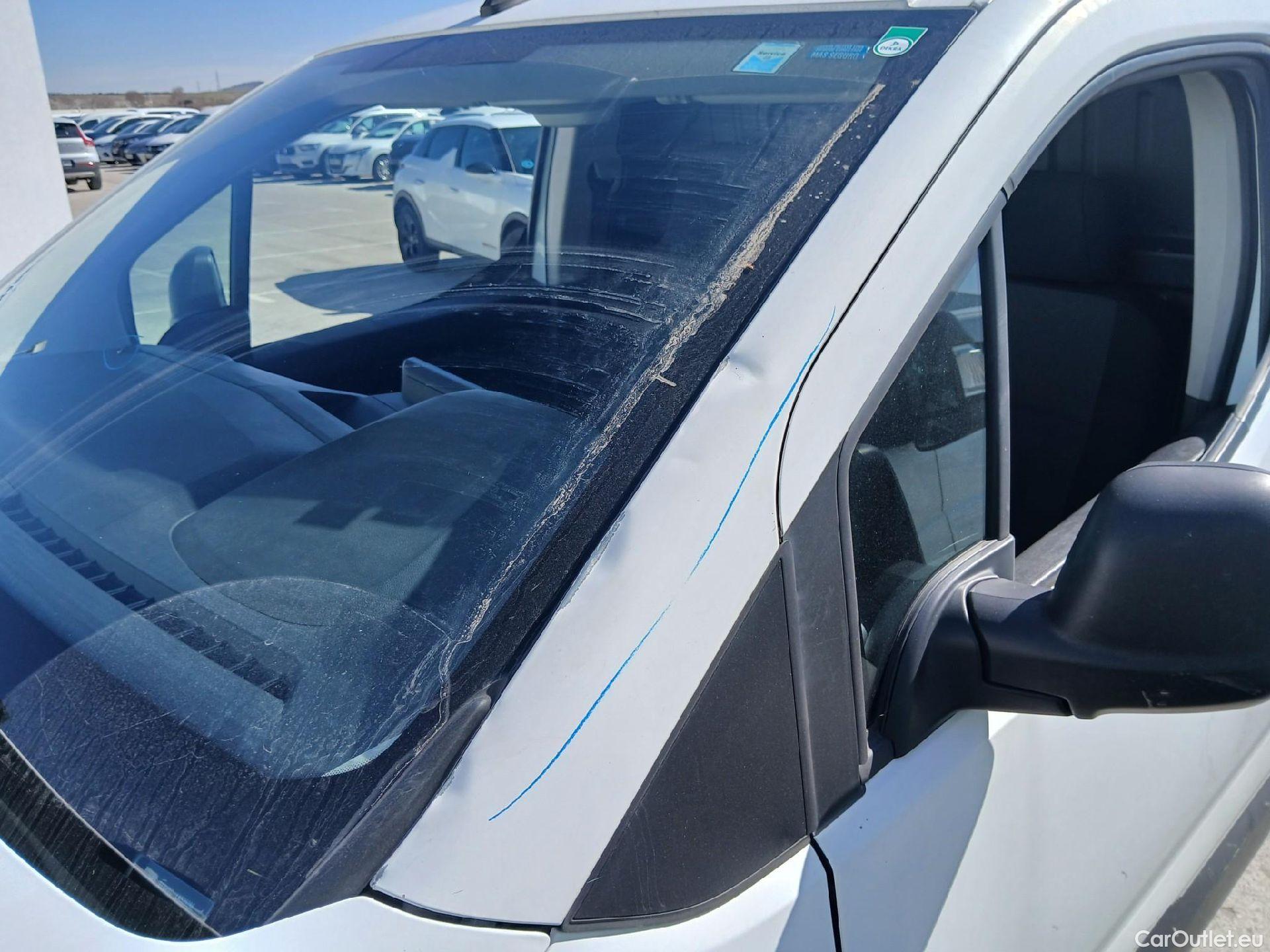  Peugeot  Partner PEUGEOT  / 2018 / 3P / furgón derivado de turismo Pro Standard 600kg BlueHDi 73kW (AC) #22