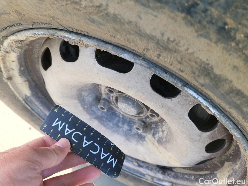  Peugeot  Partner PEUGEOT  / 2015 / 4P / combi TEPEE Access 1.6 BlueHDi 55KW (75CV) #56