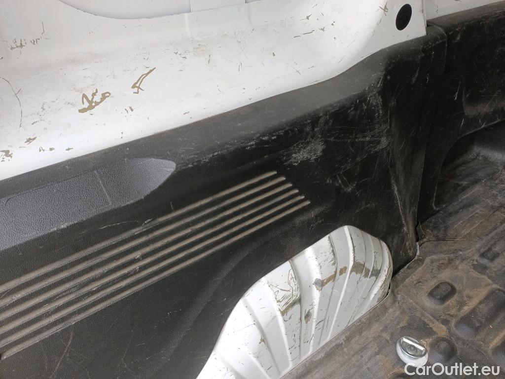  Peugeot  Partner PEUGEOT  / 2018 / 4P / furgón derivado de turismo Premium Standard 600kg BlueHDi 73kW (AC) #33