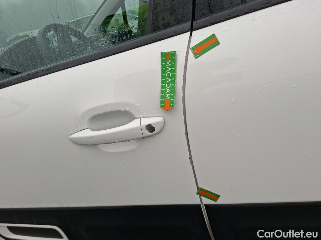  Citroen  C3  Société Feel 1.5 BlueHDI 100CV BVM6 E6d #3