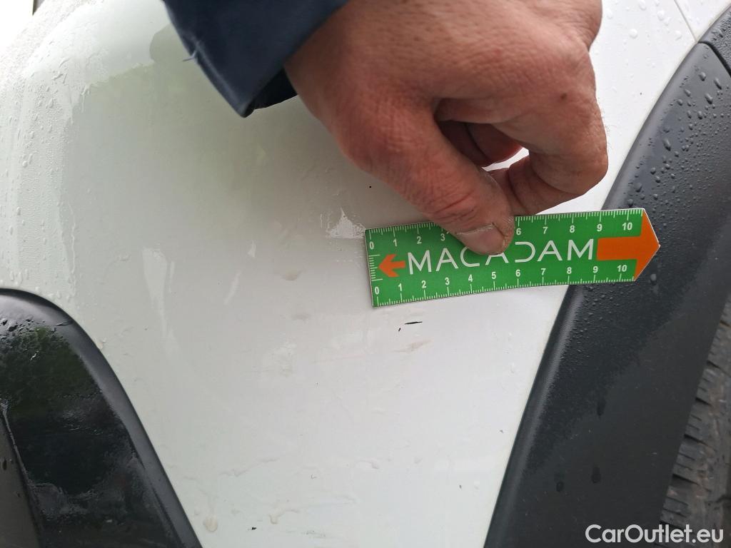  Citroen  C3  Société Feel 1.5 BlueHDI 100CV BVM6 E6d #25