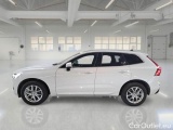 Volvo  XC60 VOLVO  / 2017 / 5P / SUV B4 D AWD GEARTR. MOMENTUM PRO MY21 #8