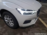  Volvo  XC60 VOLVO  / 2017 / 5P / SUV B4 D AWD GEARTR. MOMENTUM PRO MY21 #32