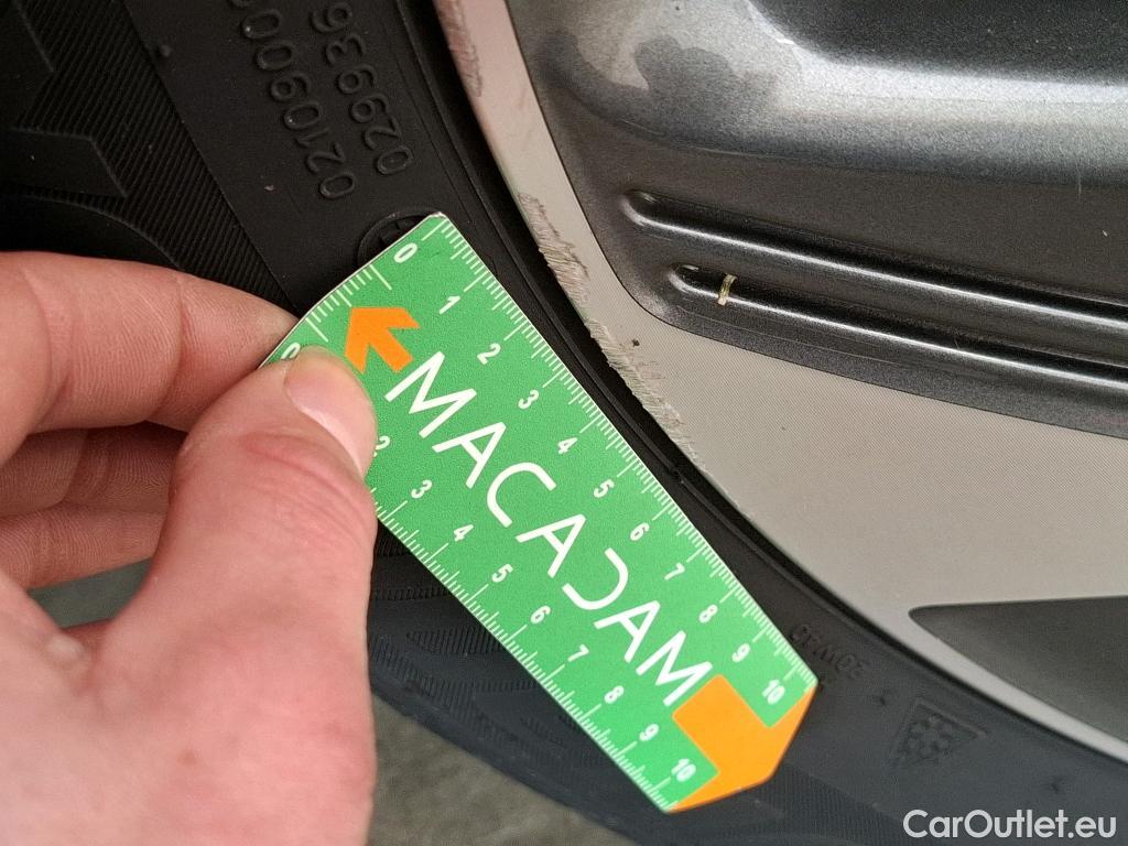  Hyundai  Konna Kona Business Hybrid 2WD 1.6 GDI 140CV BVA6 E6d #7