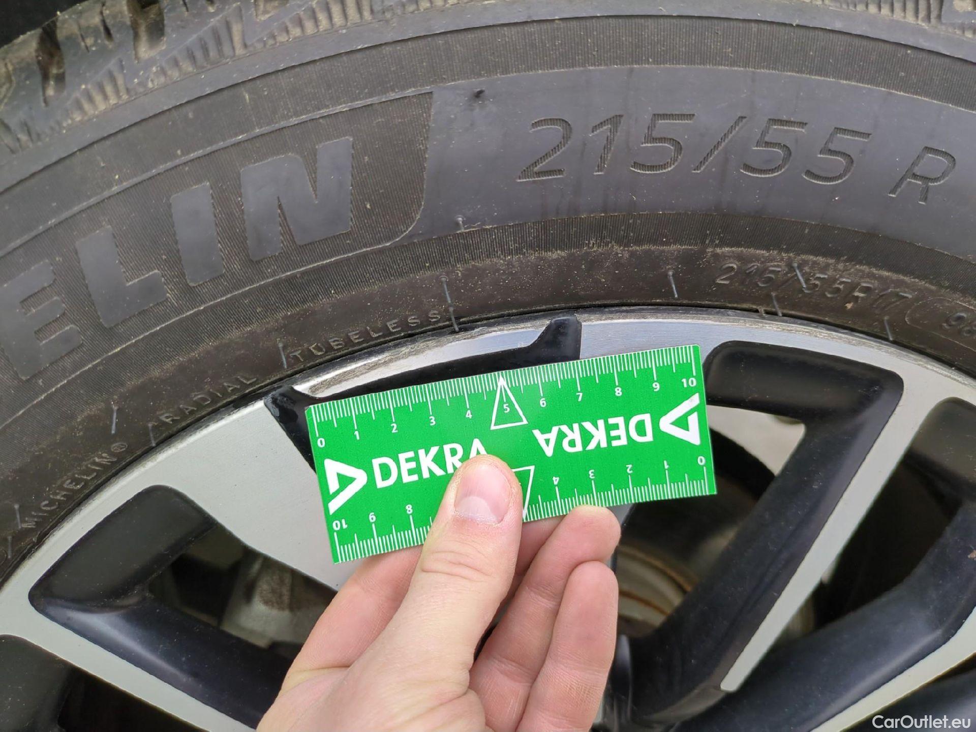  Fiat  500 FIAT X / 2018 / 5P / SUV 1.0 FFly T T3 120ch Cross #25