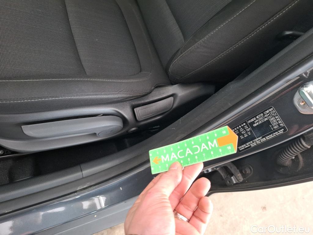  Hyundai  Konna Kona Business Hybrid 2WD 1.6 GDI 140CV BVA6 E6d #9