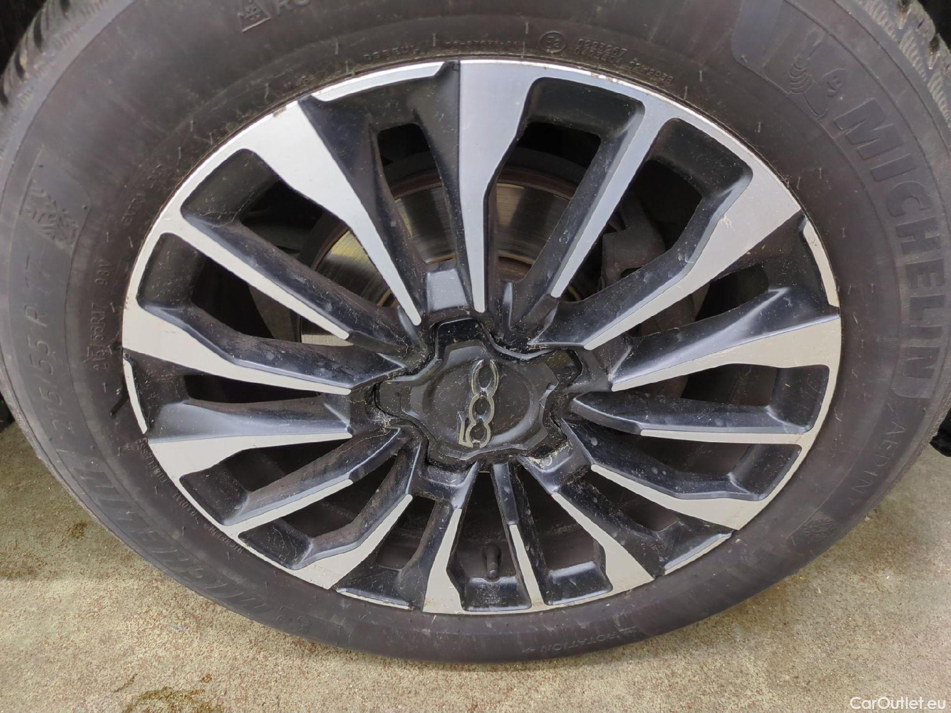  Fiat  500 FIAT X / 2018 / 5P / SUV 1.0 FFly T T3 120ch Cross #16