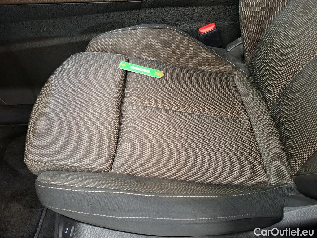  DS  DS7 DS DS 7 Crossback / 2017 / 5P / SUV E-TENSE 225 Business #39