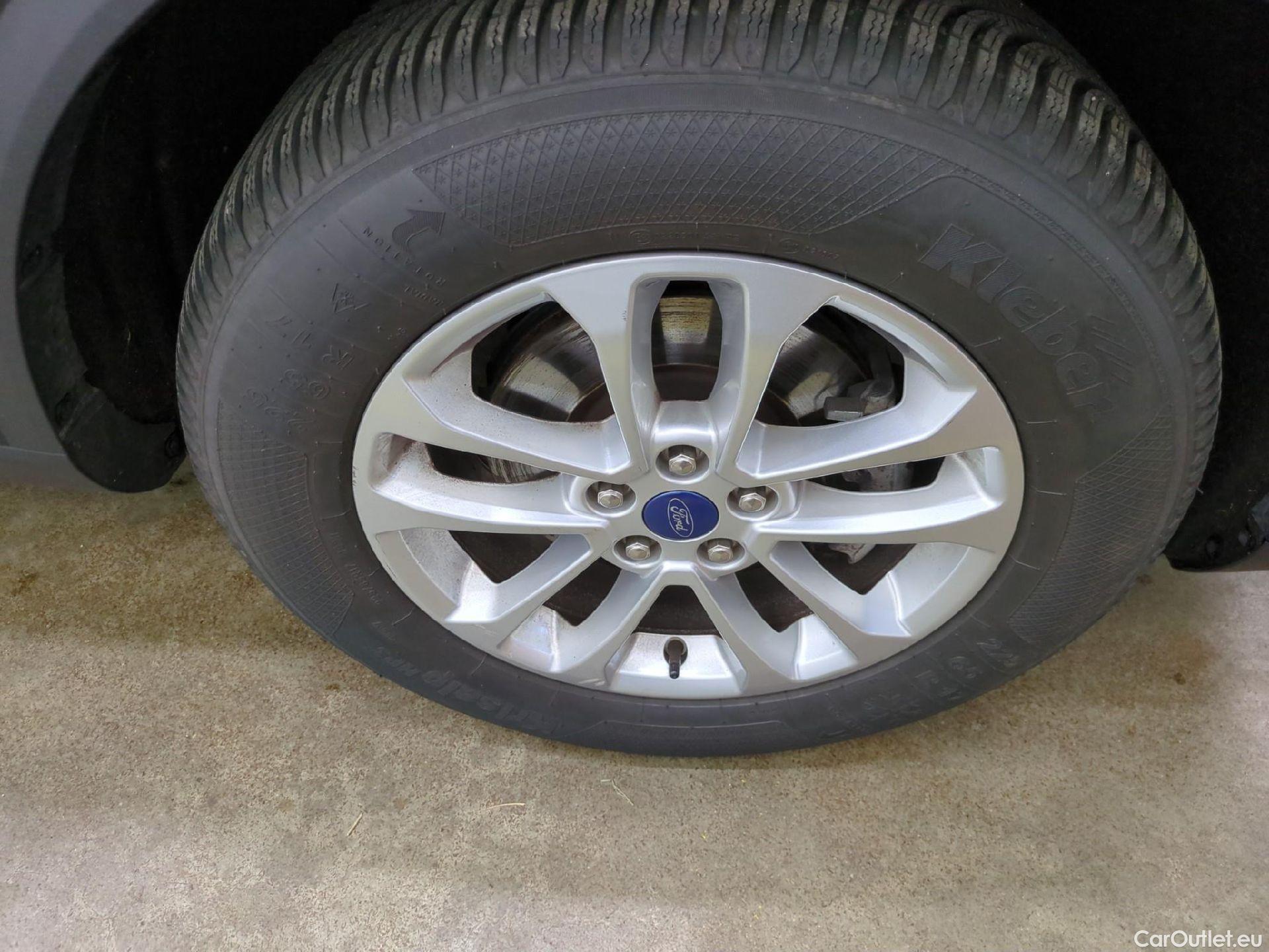  Ford  Kuga  Titanium Hybrid 2.5 190CV BVA6 E6dT #6