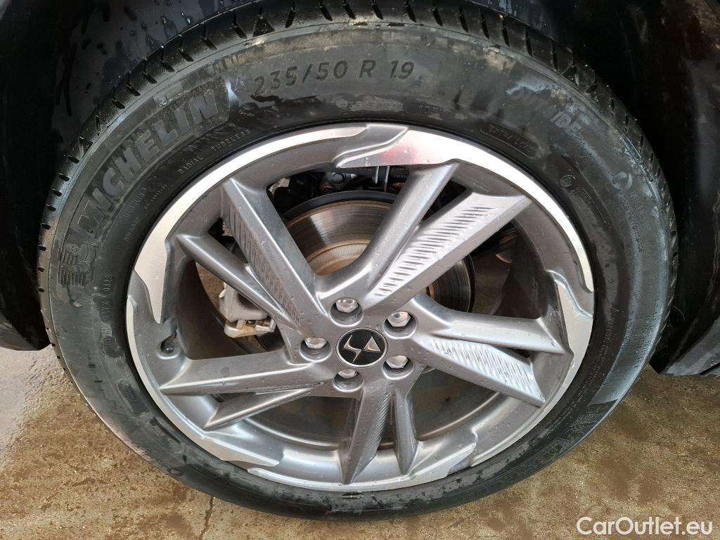  DS  DS7 DS DS 7 Crossback / 2017 / 5P / SUV E-TENSE 225 Business #18