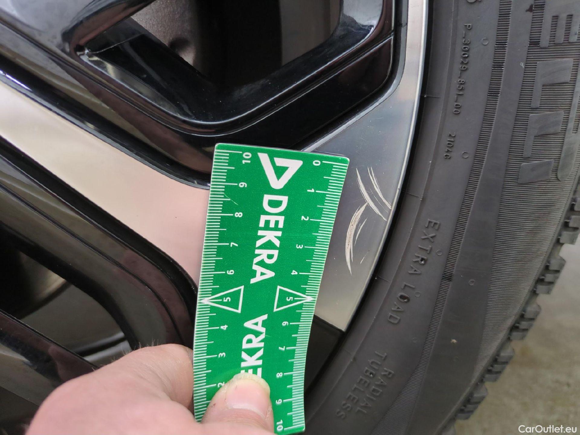  Citroen  C4  X Shine 1.2 PureTech 130CV BVA8 6E #12