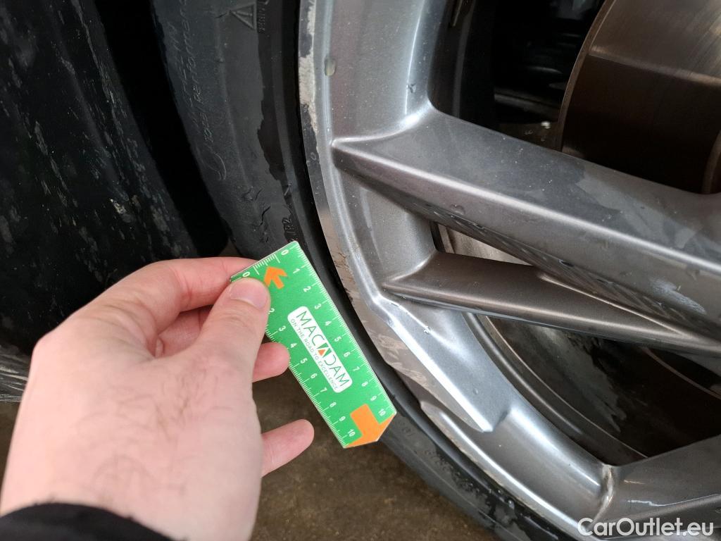  DS  DS7 DS DS 7 Crossback / 2017 / 5P / SUV E-TENSE 225 Business #26