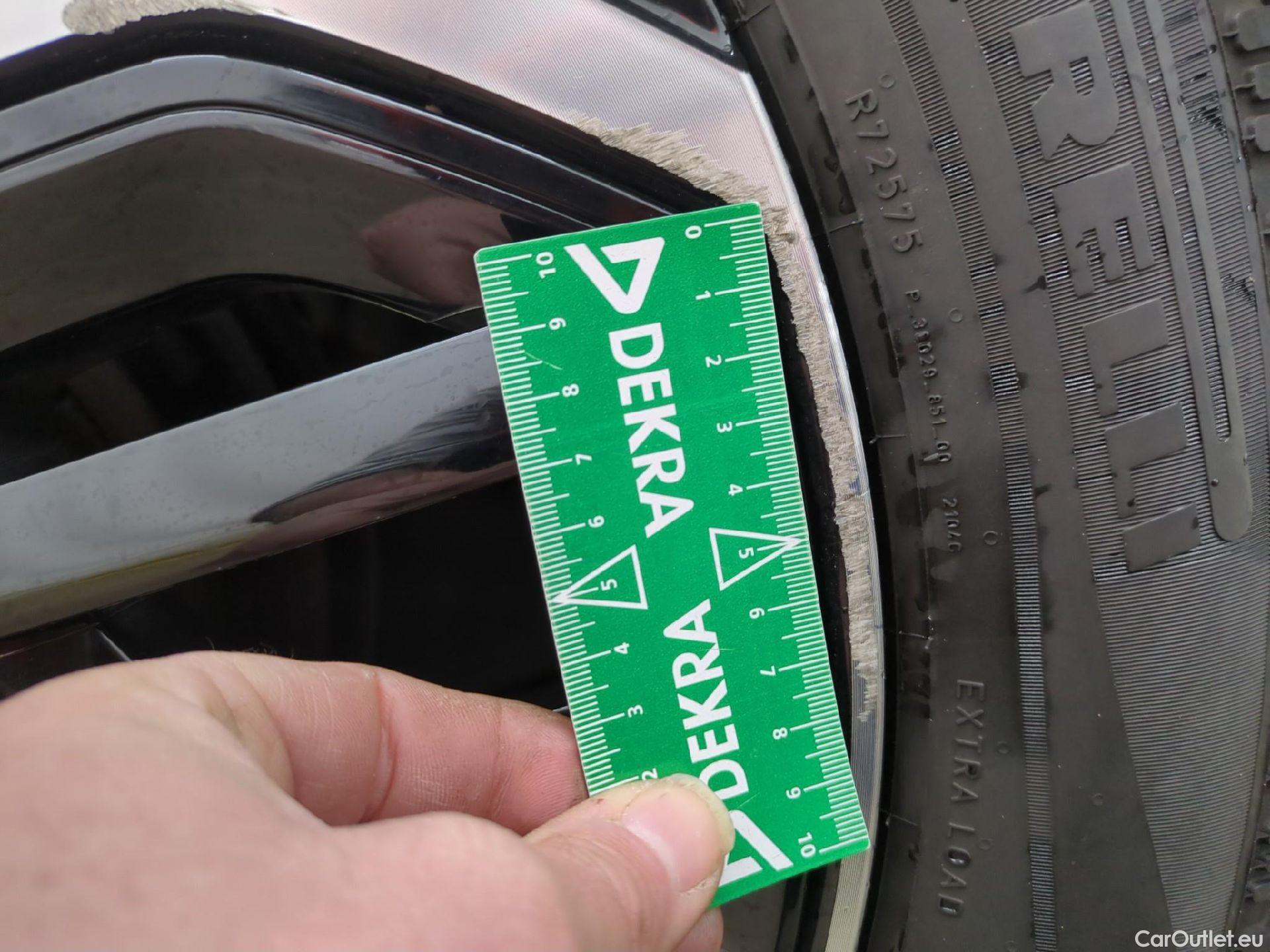  Citroen  C4  X Shine 1.2 PureTech 130CV BVA8 6E #8