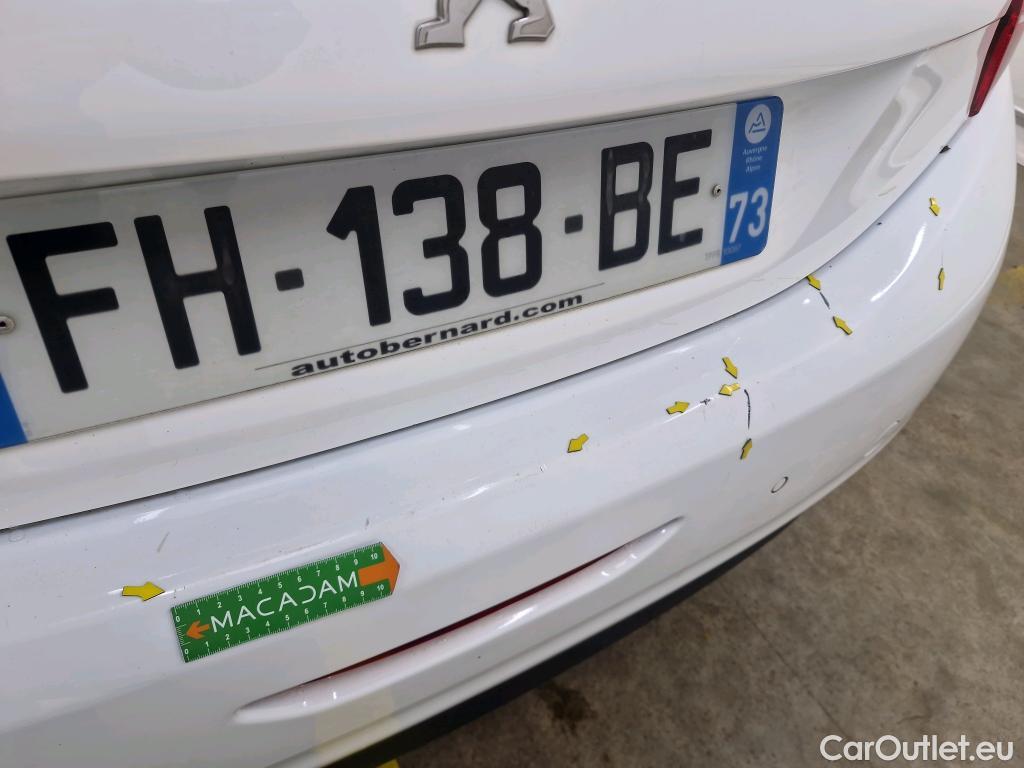  Peugeot  208  Affaire Premium Pack 1.5 HDi 100CV BVM5 E6dT #2