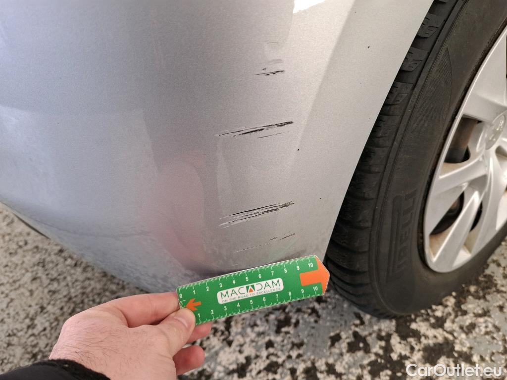  Peugeot  208  Affaire Premium 1.6 HDi 100CV BVM5 E6 #5