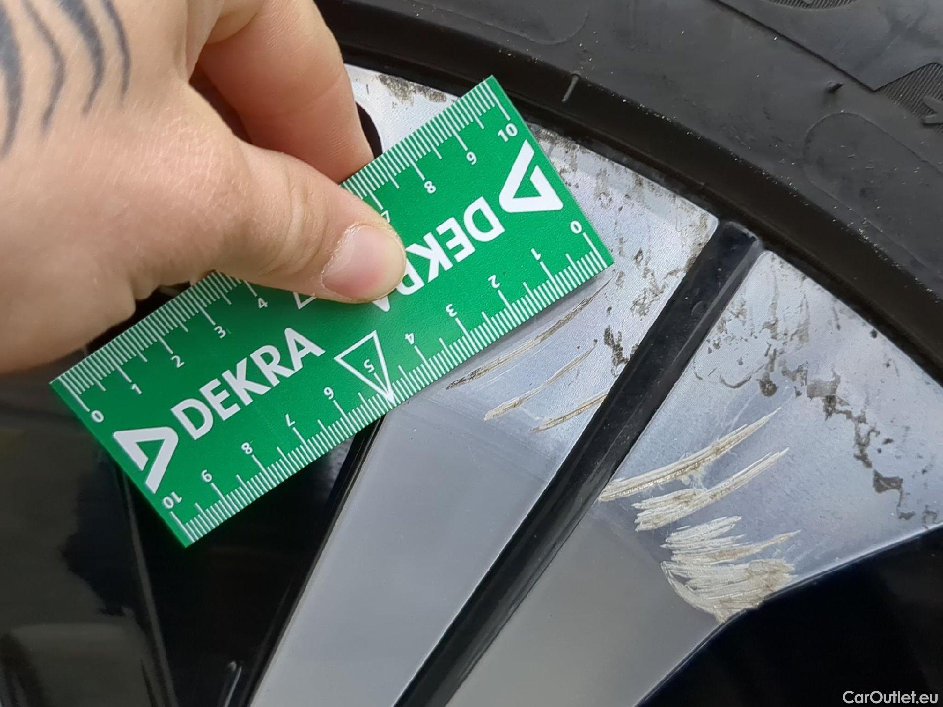  Volvo  XC 40 XC40 Start Recharge Pure Electric 2WD 70kWh BVA #28