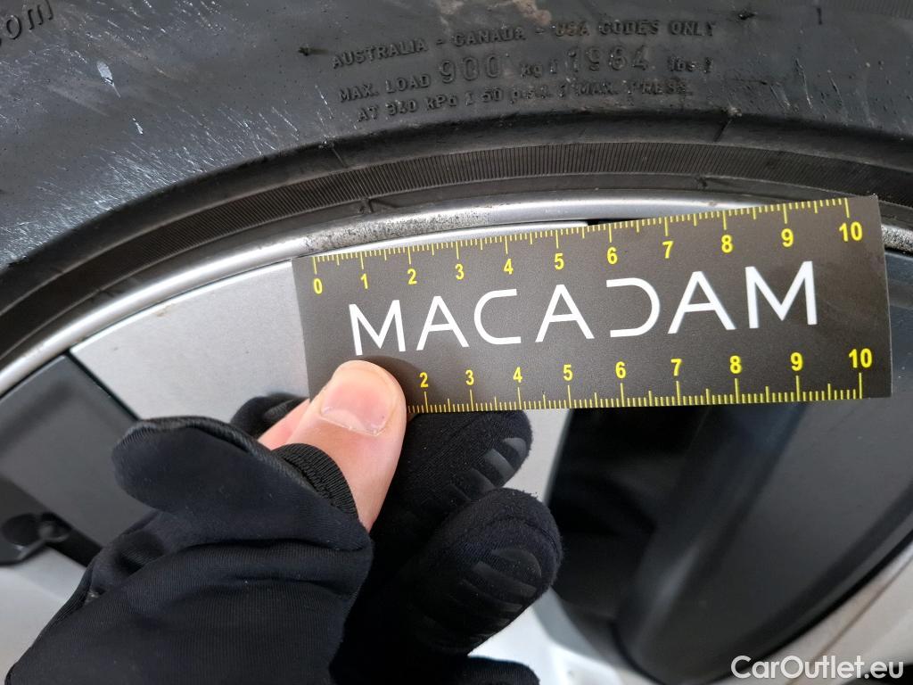  Tesla  Model Y TESLA  / 2020 / 5P / SUV Long Range Dual Motor AWD #9