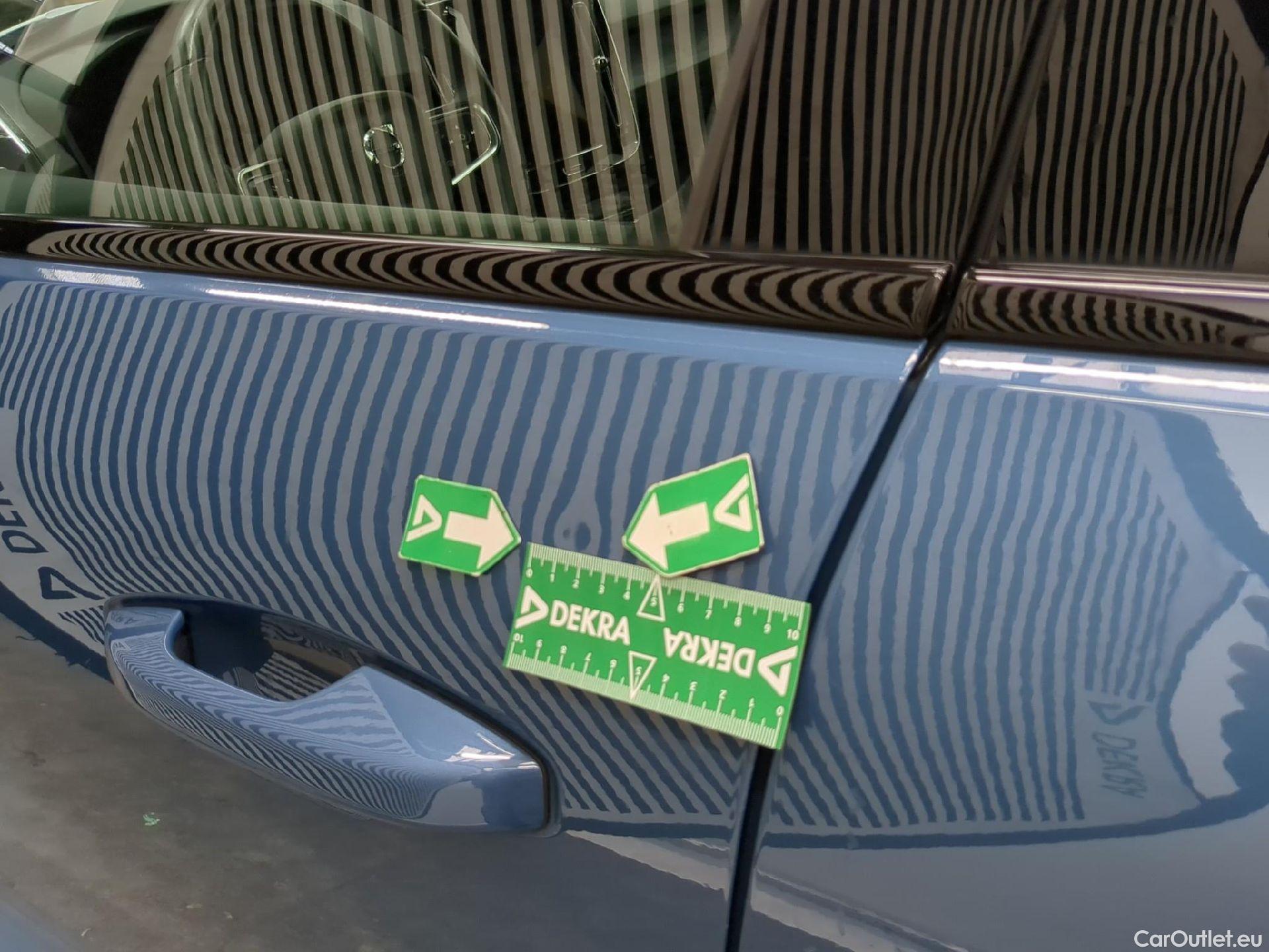  Volvo  XC 40 XC40 Start Recharge Pure Electric 2WD 70kWh BVA #43