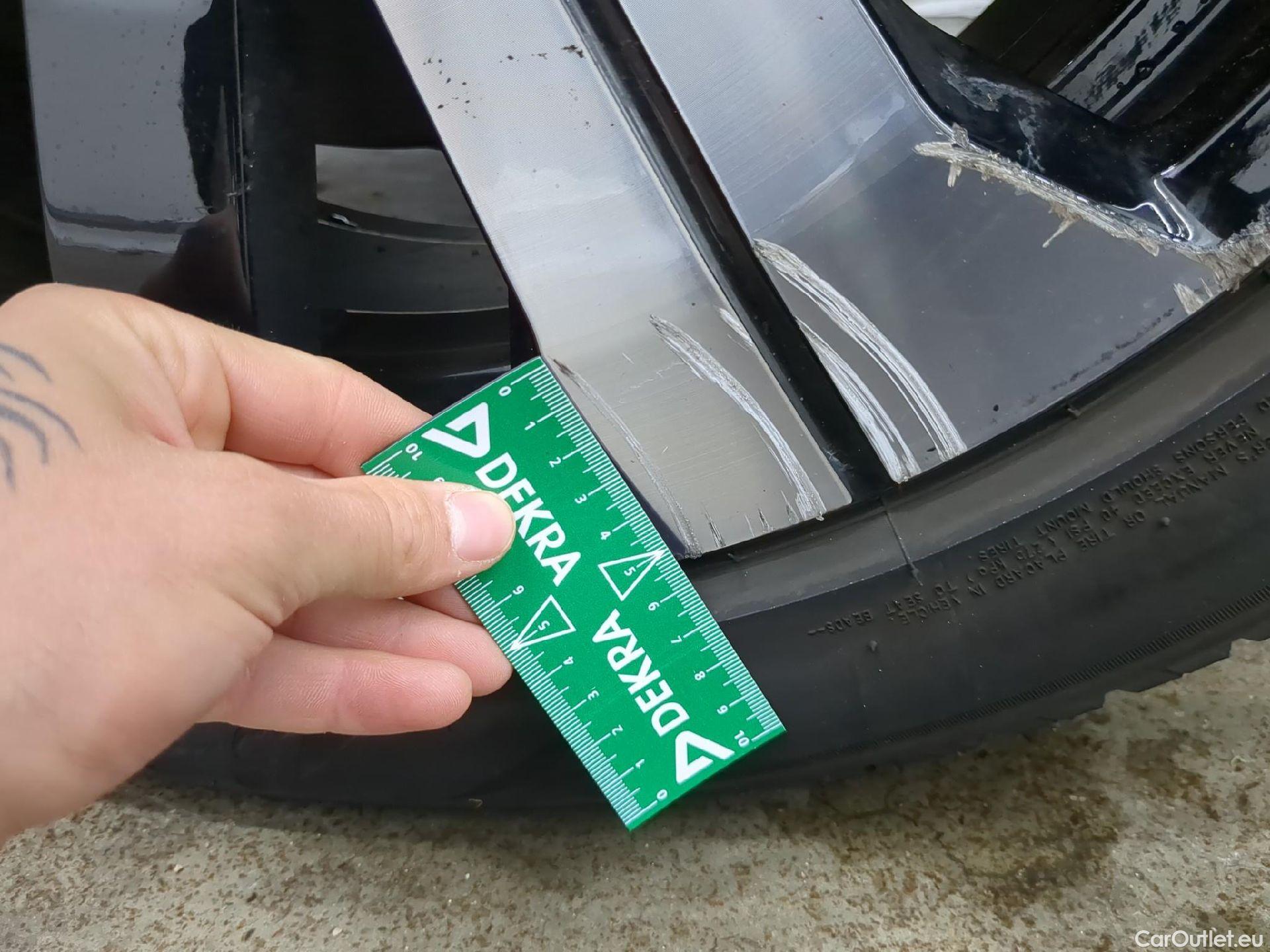  Volvo  XC 40 XC40 Start Recharge Pure Electric 2WD 70kWh BVA #19