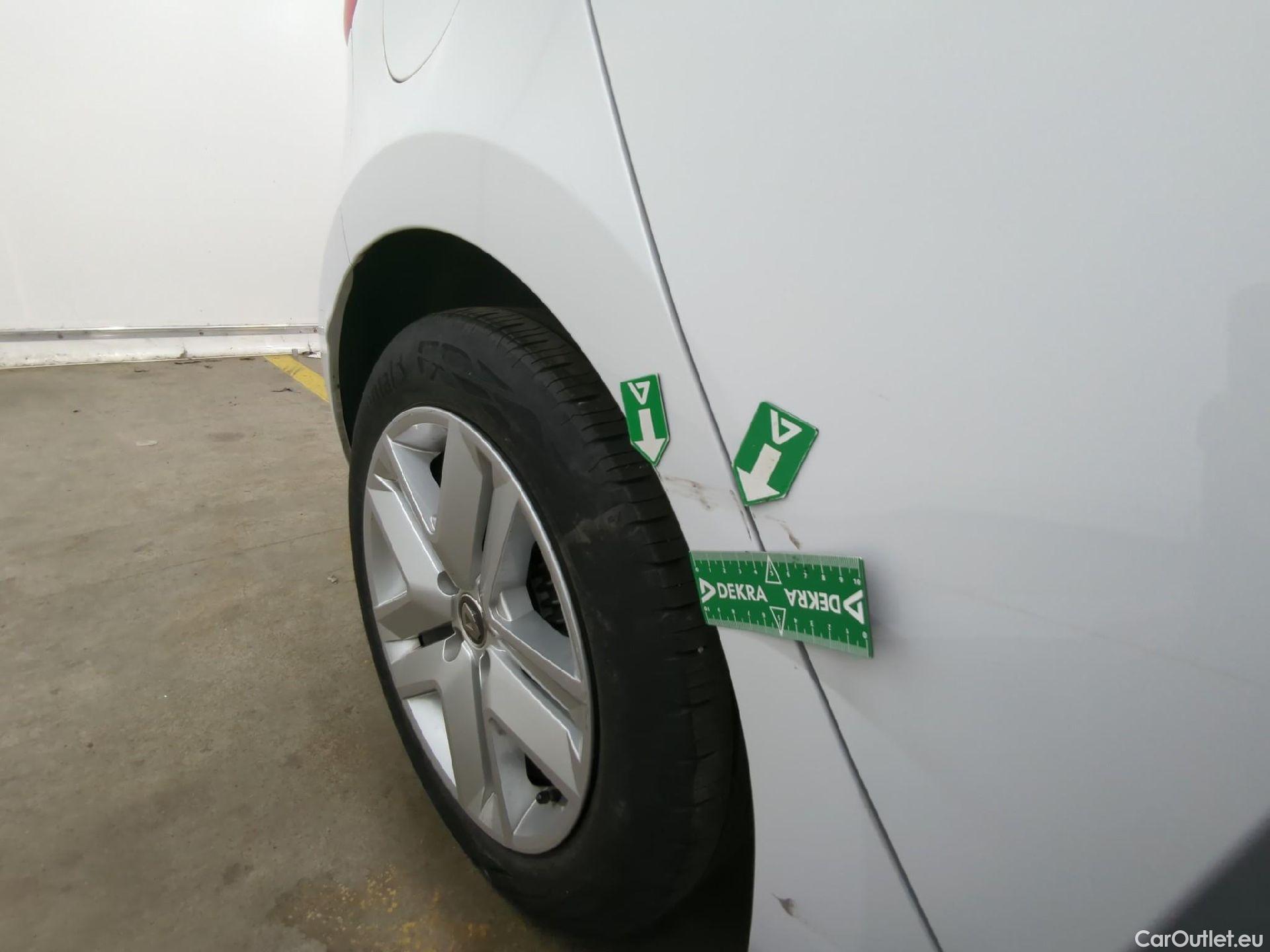  Renault  Clio  V Business 1.0 SCe 70CV BVM5 E6dT #1