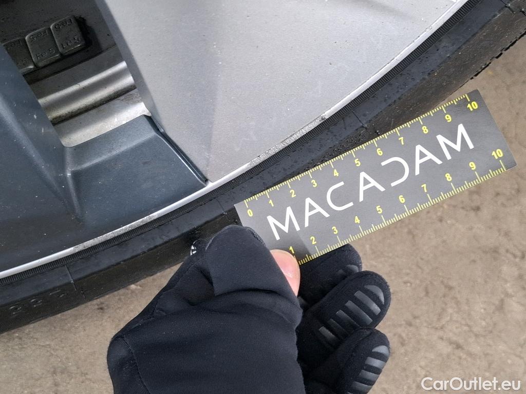  Tesla  Model Y TESLA  / 2020 / 5P / SUV Long Range Dual Motor AWD #25