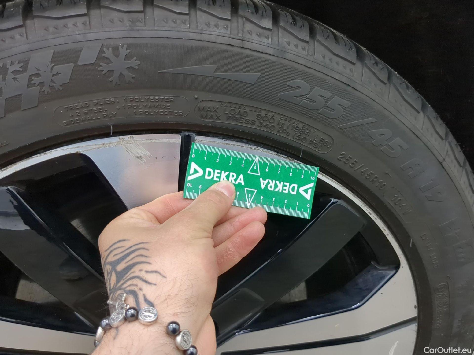  Volvo  XC 40 XC40 Start Recharge Pure Electric 2WD 70kWh BVA #25