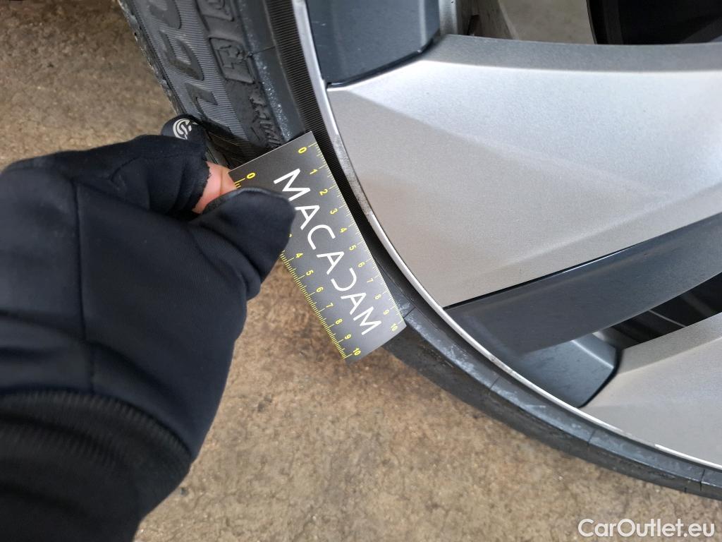  Tesla  Model Y TESLA  / 2020 / 5P / SUV Long Range Dual Motor AWD #16