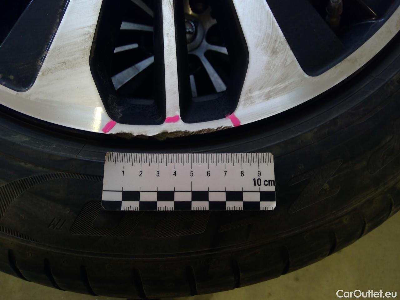  Volvo  V90  T6 350 Core Ed. AWD Aut #2