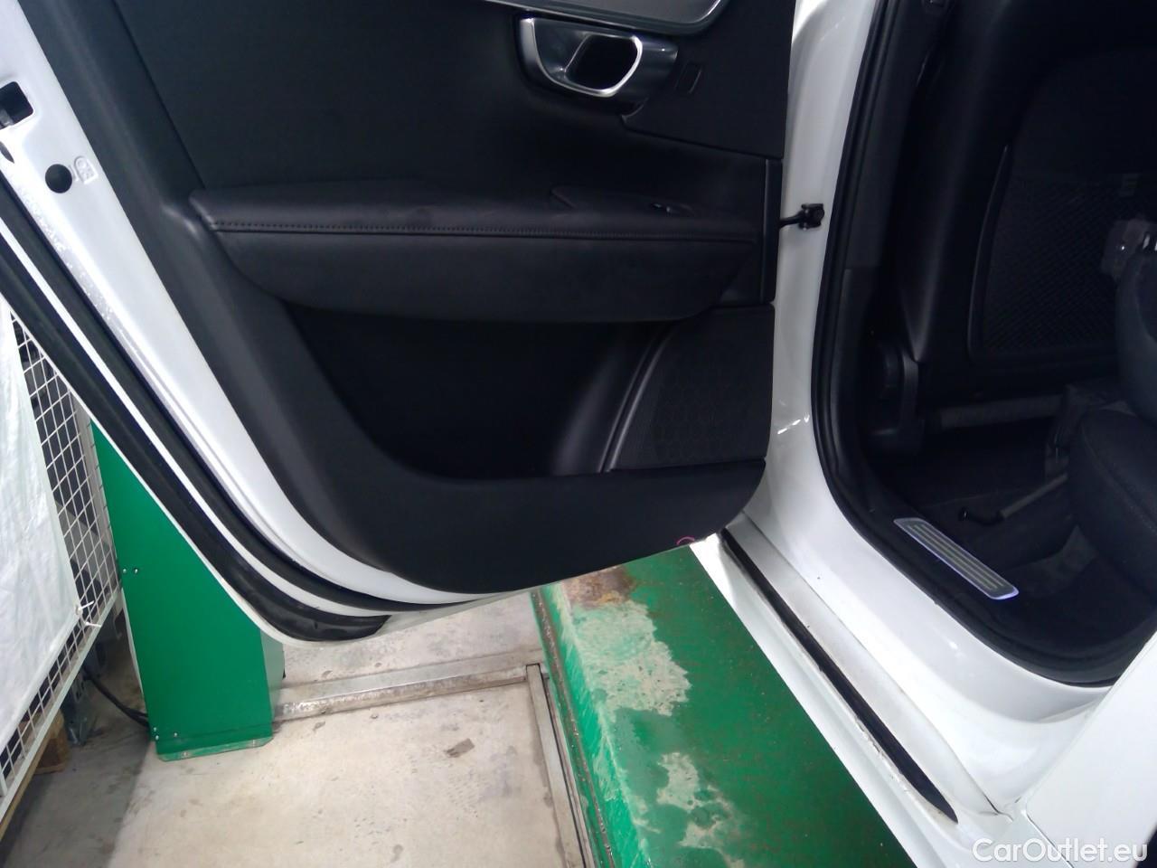  Volvo  V90  T6 350 Core Ed. AWD Aut #9