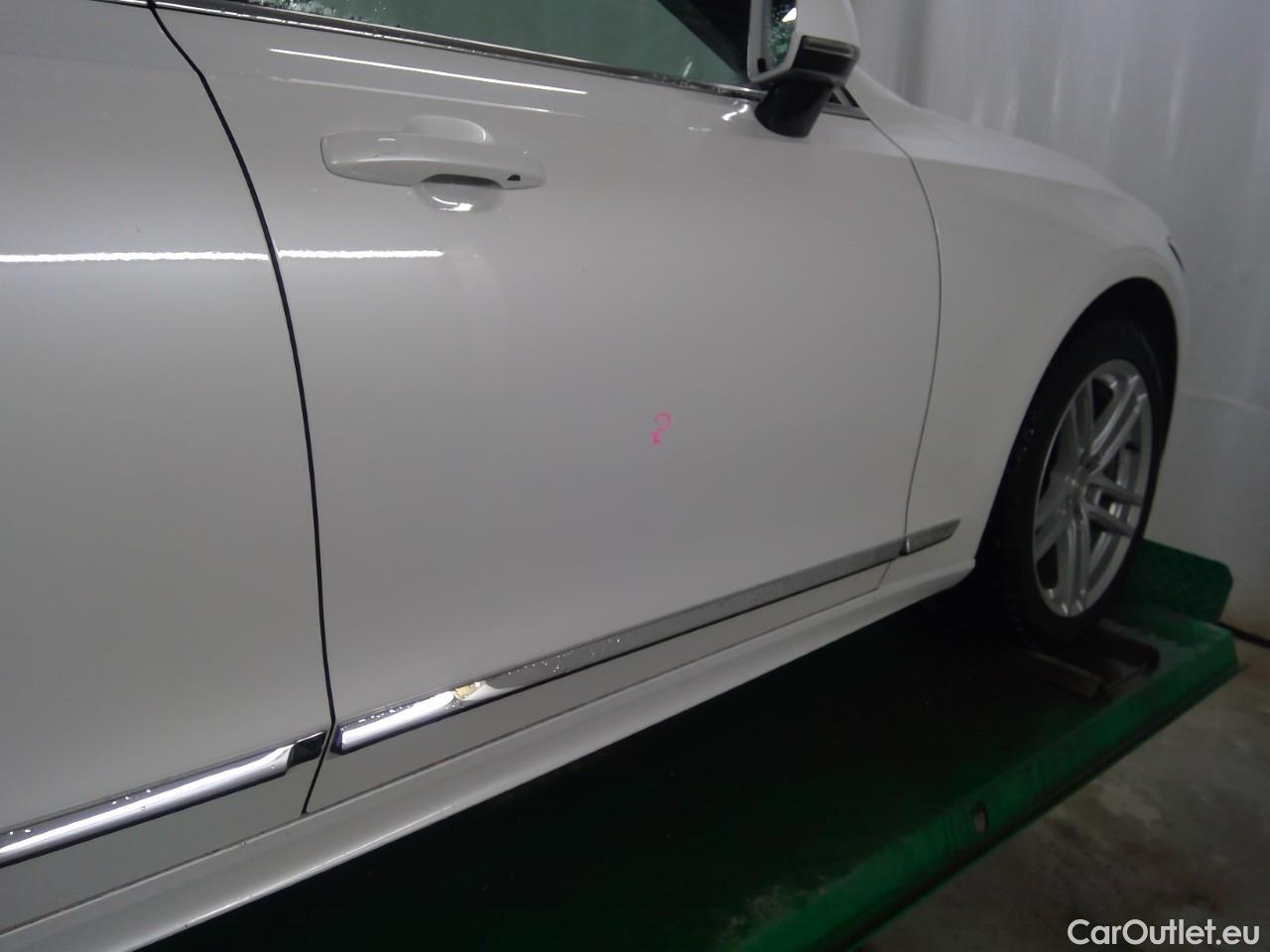  Volvo  V90  T6 350 Core Ed. AWD Aut #17