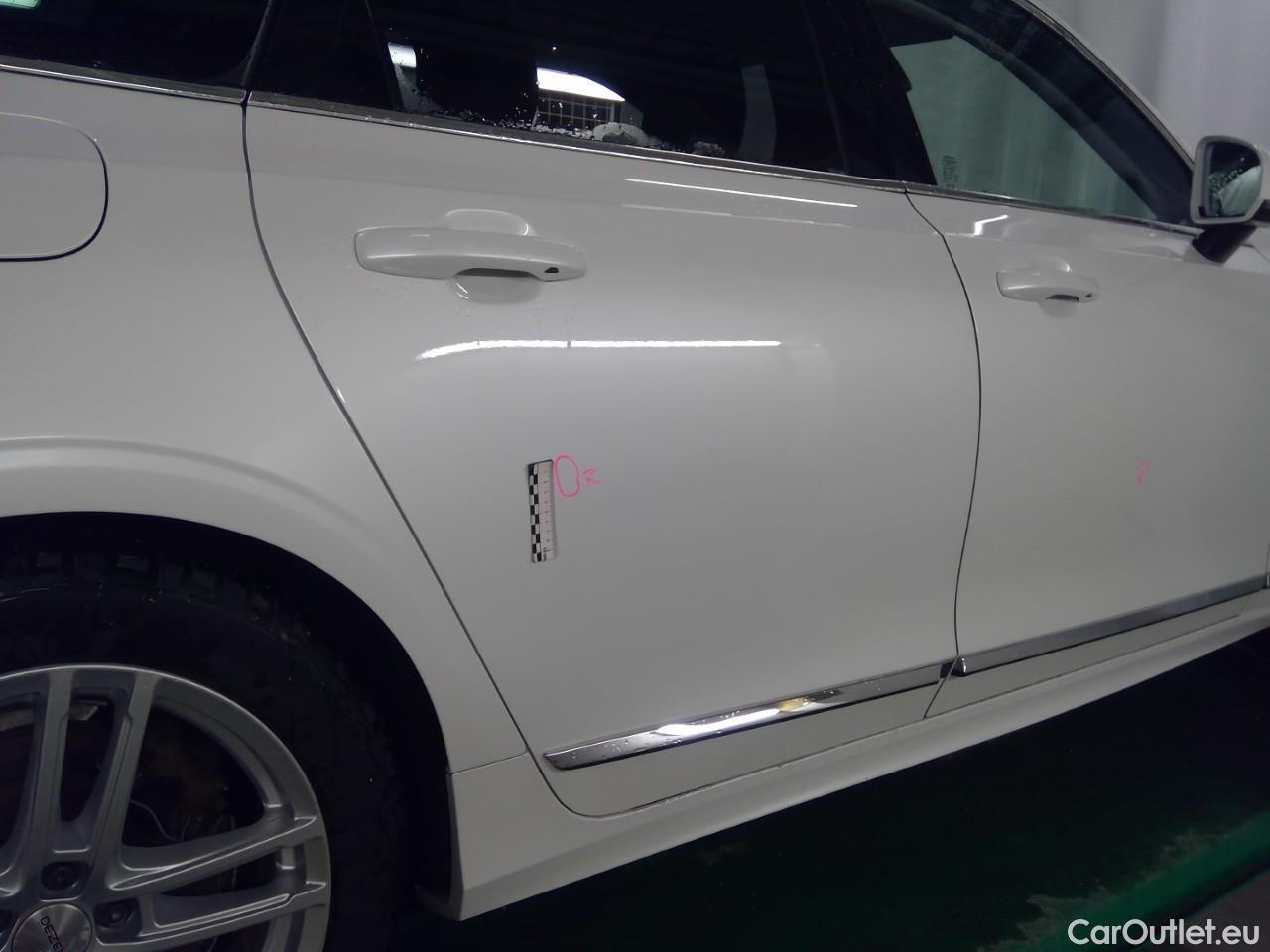  Volvo  V90  T6 350 Core Ed. AWD Aut #16