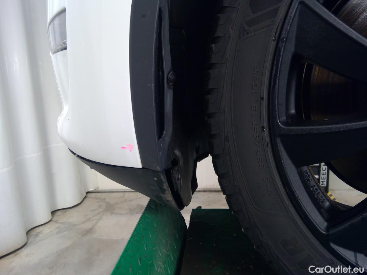  Tesla  Model Y  Long-Range AWD #34