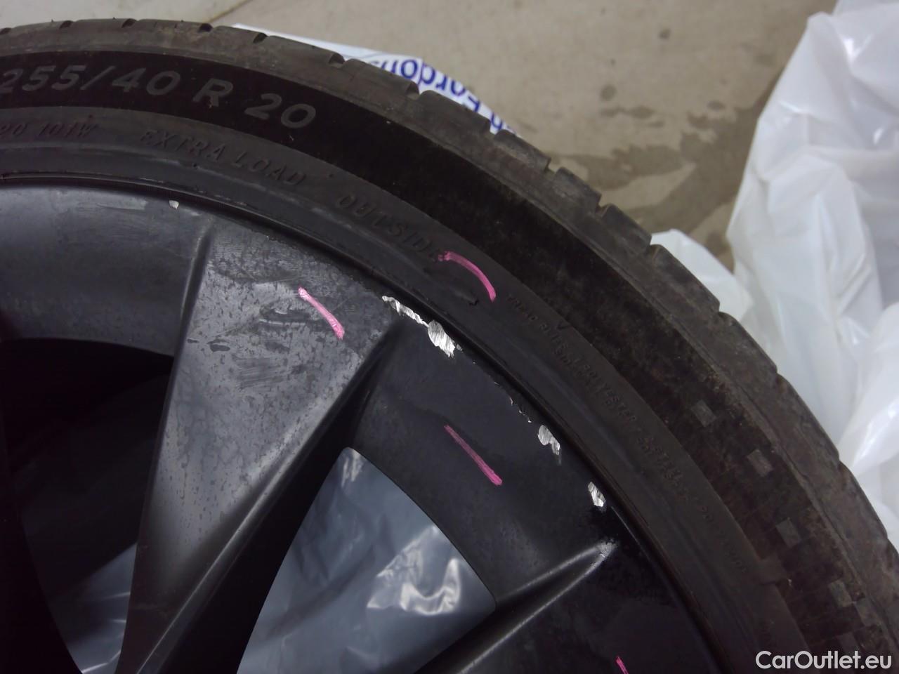  Tesla  Model Y  Long-Range AWD #4