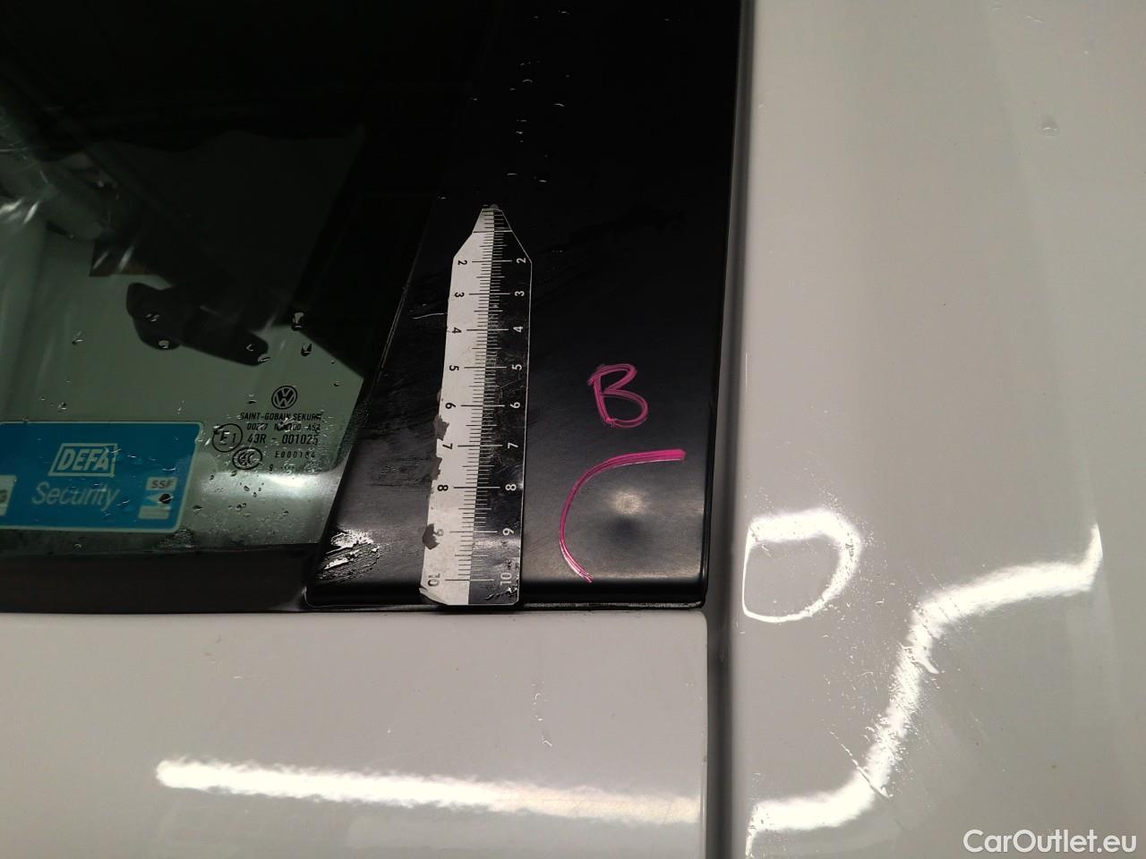  Volkswagen  Caddy  TDI 110 Maxi 4WD Aut. #7