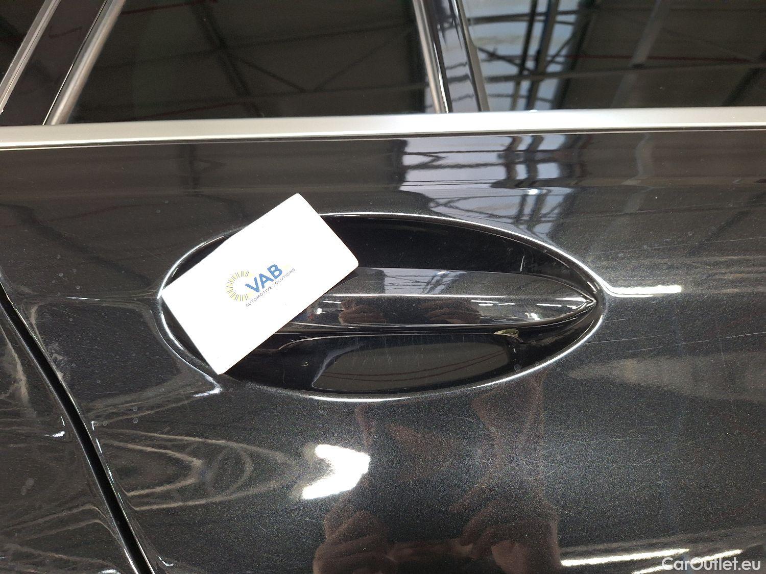  Bmw  Serie 3 BMW, 3-serie Touring '18, BMW 3 Reeks Touring 318dA (110 kW) 5d #24