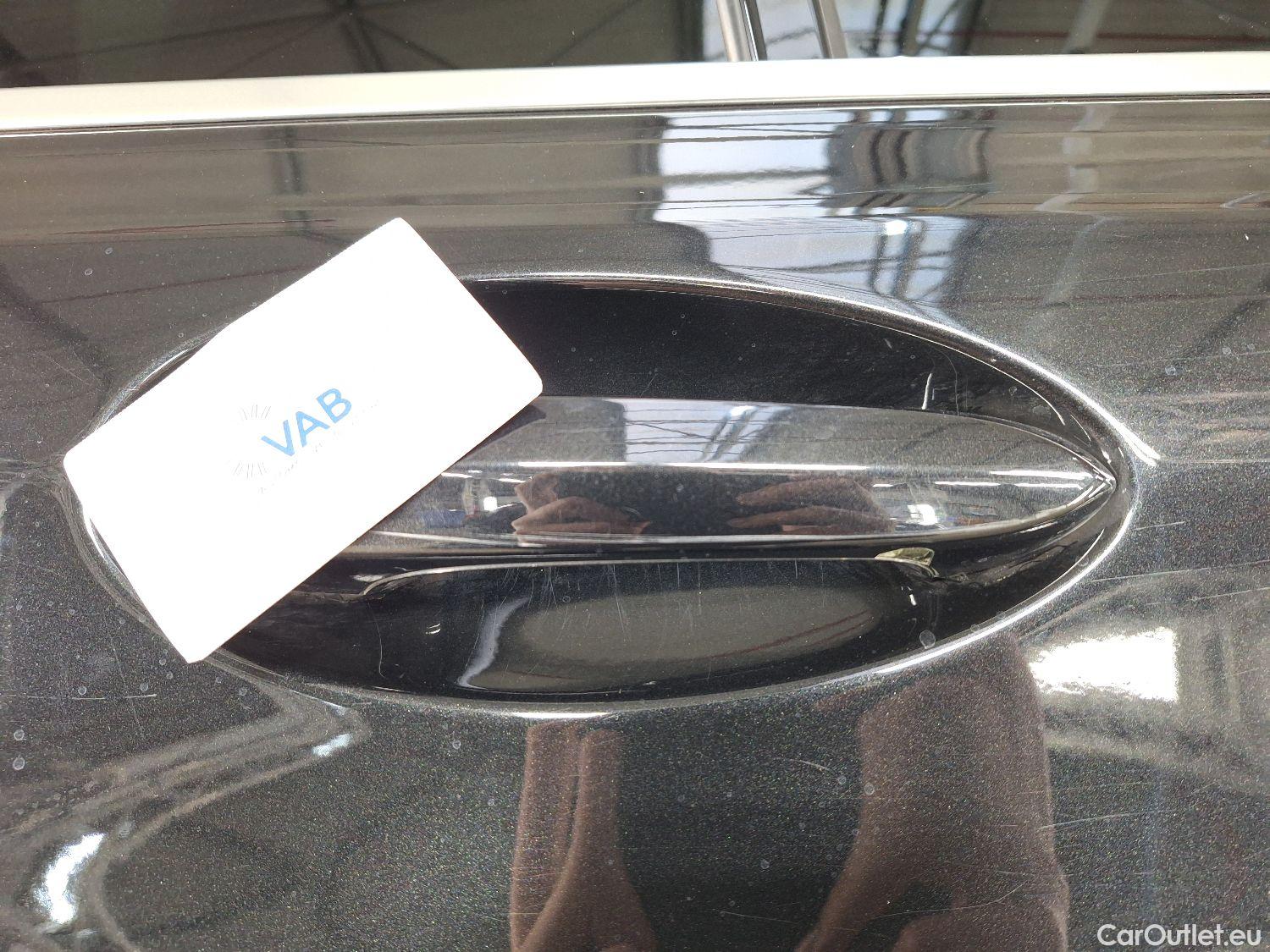  Bmw  Serie 3 BMW, 3-serie Touring '18, BMW 3 Reeks Touring 318dA (110 kW) 5d #25