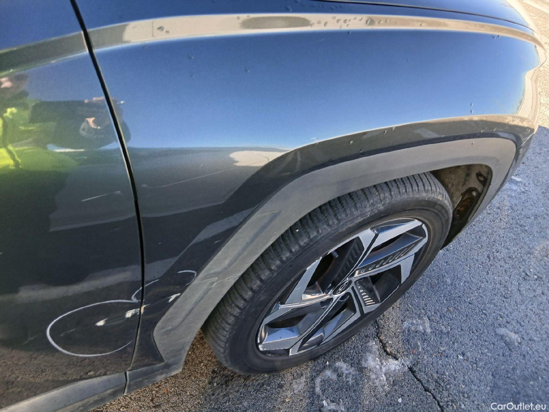  Hyundai  Tucson HYUNDAI  / 2020 / 5P / todoterreno 1.6 TGDI PHEV 195kW Tecno Sky Auto 4x4 #39