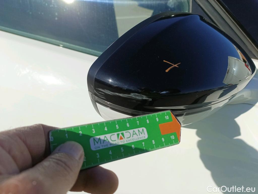  Citroen  DS3 DS DS 3 Crossback / 2018 / 5P / todoterreno PureTech 73 kW Manual PERFORMANCE LINE (AC) #28