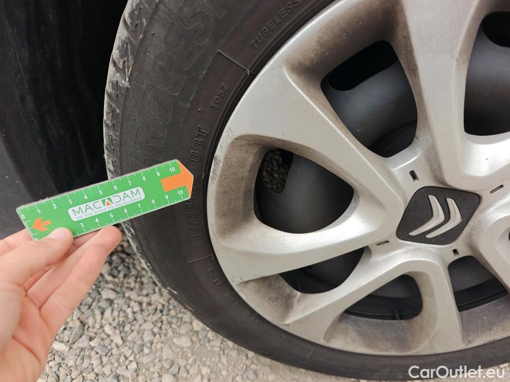  Citroen  C3 CITROEN  / 2020 / 5P / berlina con portón BlueHDi 75KW (100CV) S&S Live Pack #27