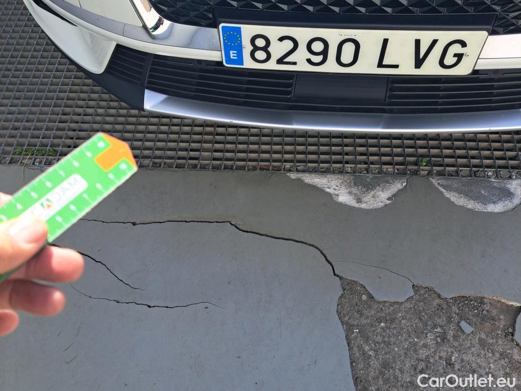  DS  DS7 DS DS 7 Crossback E-Tense / 2017 / 5P / todoterreno 1.6 E-Tense 300 Rivoli Auto 4WD #16