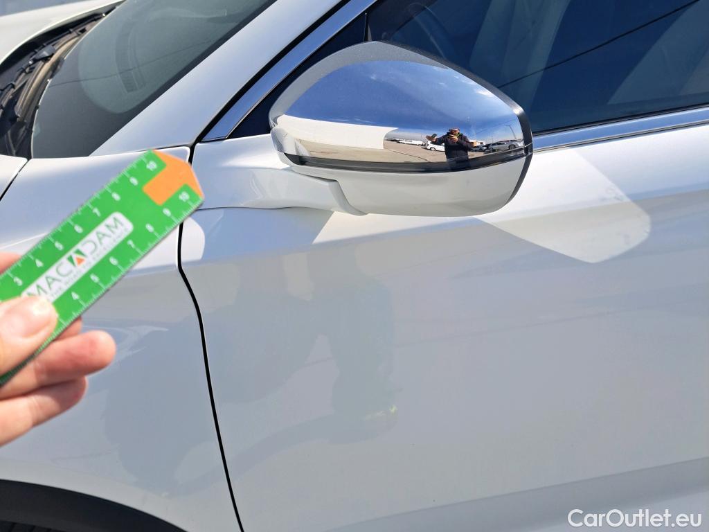  DS  DS7 DS DS 7 Crossback E-Tense / 2017 / 5P / todoterreno 1.6 E-Tense 300 Rivoli Auto 4WD #32