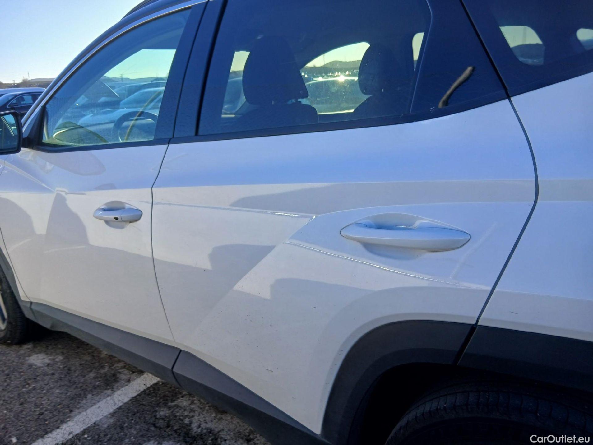  Hyundai  Tucson HYUNDAI  / 2020 / 5P / todoterreno 1.6 TGDI 169kW HEV Tecno Auto 2C #16