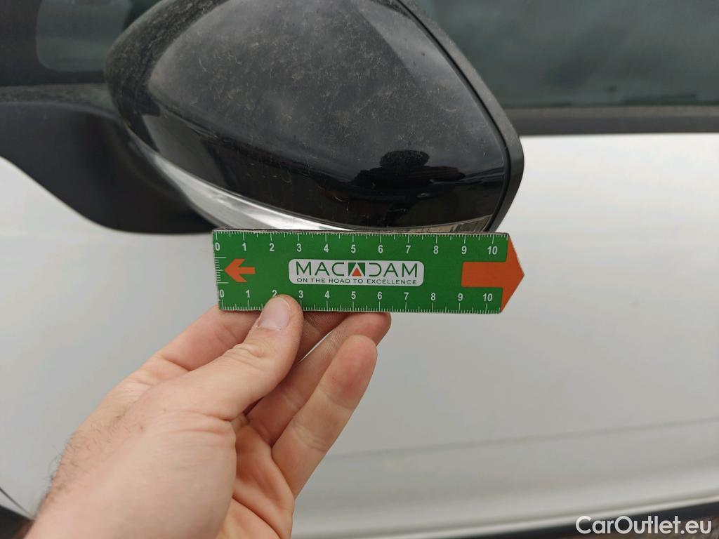  Citroen  C3 CITROEN  / 2020 / 5P / berlina con portón BlueHDi 75KW (100CV) S&S Live Pack #40