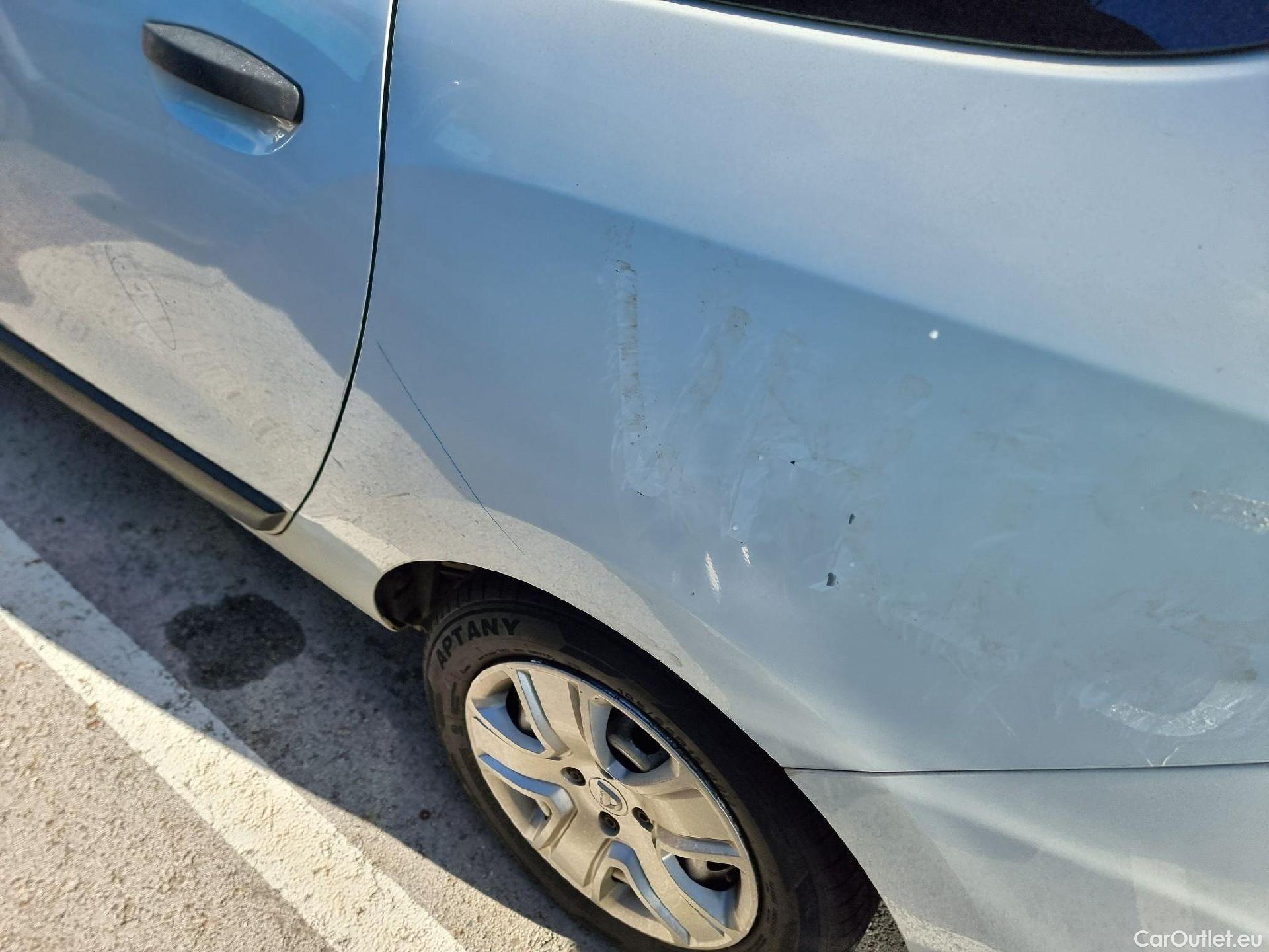  Dacia  Lodgy DACIA  / 2012 / 5P / monovolumen compacto Comfort Blue dCi 70kW (95CV) 7Pl - 18 #38