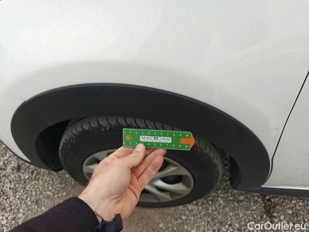  Citroen  C3 CITROEN  / 2020 / 5P / berlina con portón BlueHDi 75KW (100CV) S&S Live Pack #31